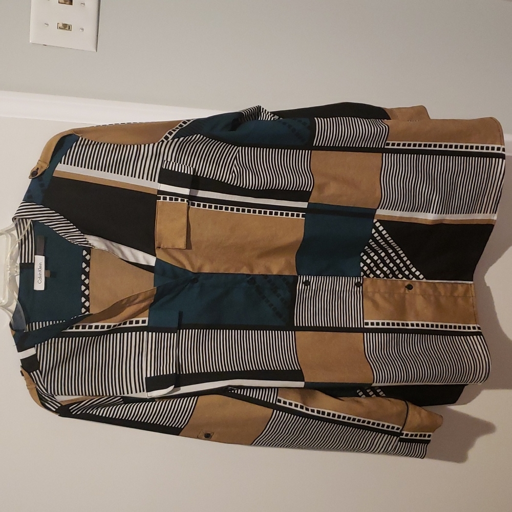 Women's Calvin Klein oversize button down blouse size 16